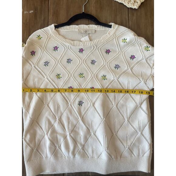 Ann Taylor Loft Womens Cottagecore Floral Cream Sweater Feminine Flirty SIZE M - Picture 7 of 7